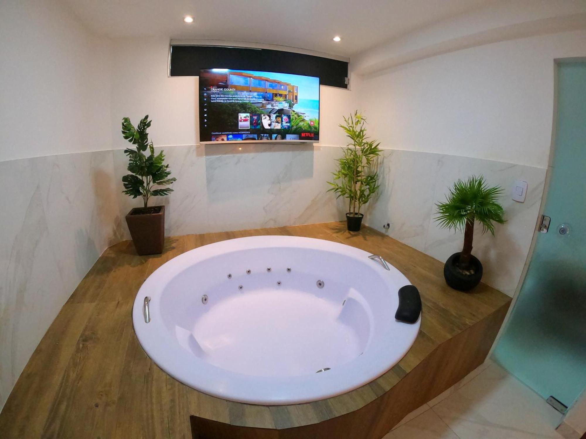Th 101 - Flat Com Banheira De Hidromassagem Apartment Governador Valadares Luaran gambar